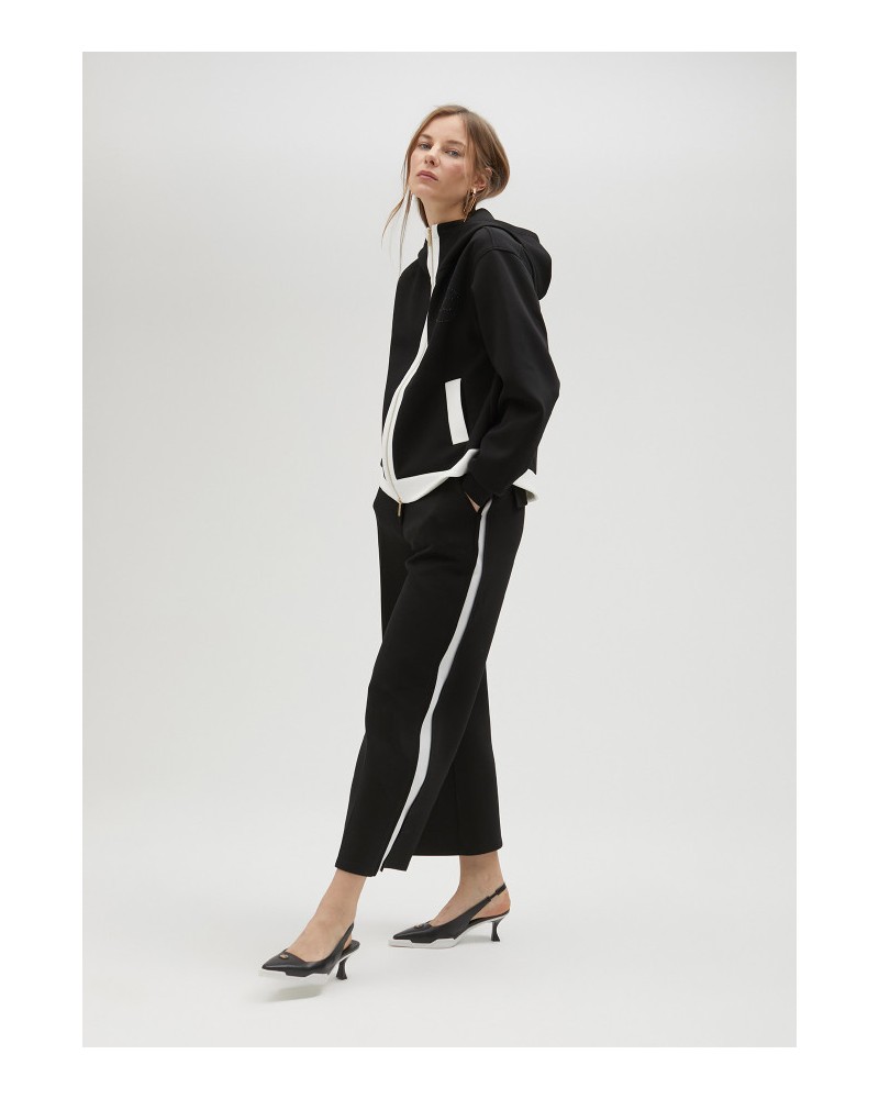 PANTALON NEGRO DETALLE BLANCO LOLA CASADEMUNT LS2514029 LOLA CASADEMUNT PANTALON NEGRO DETALLE BLANCO LOLA CASADEMUNT LS2514029 LOLA CASADEMUNT