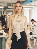 TOP BEIGE CON LAZO EN RASO RINASCIMIENTO