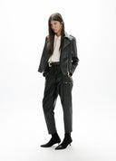 PANTALON NEGRO JOGGER CON BOLSILLOS Y TACHAS LOLA CASADEMUNT