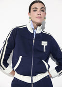 SUDADERA AZUL CON STRASS Y PERLAS EN ESPALDA LOLA CASADEMUNT
