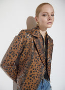 CAZADORA ESTILO BIKER ESTAMPADO LEOPARDO BY LOLA CASADEMUNT