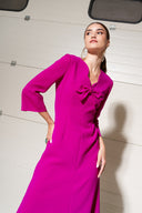 VESTIDO MIDI DETALLE LAZO FUCSIA MOSKADA 8111