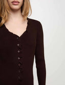 VESTIDO LARGO MARRON EN PUNTO CUELLO EN V MORGAN