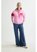 SUDADERA ROSA SOLIDARIA CON CAPUCHA LOLA CASADEMUNT